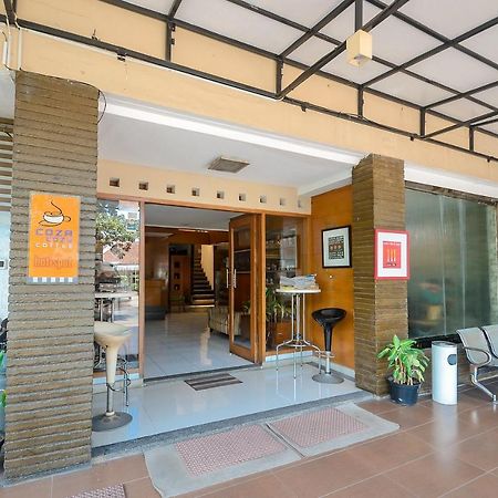 Sky Hotel Buah Batu 1 Bandung Exterior foto